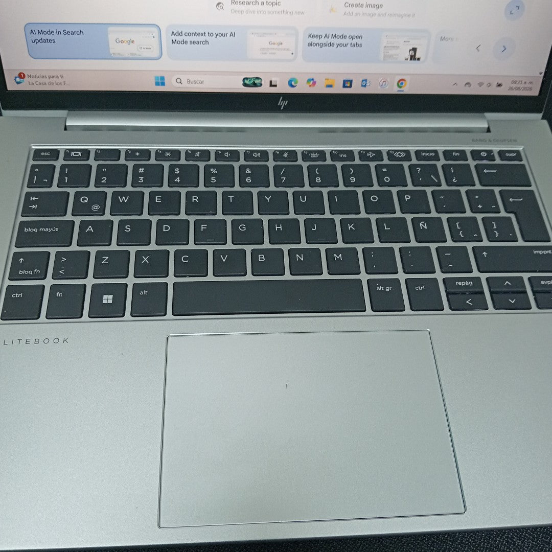 LAPTOP HP ELITEBOOK 840 G10 (2024) 512 GB SSD 16 GB RAM (SEMINUEVO)