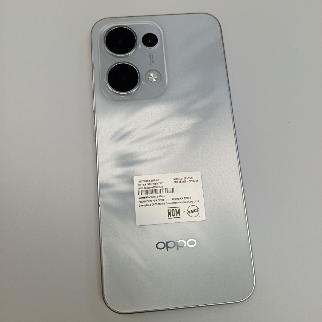 CELULAR OPPO RENO13 5G CPH2689 (2024) 512 GB 12 GB RAM (SEMINUEVO)