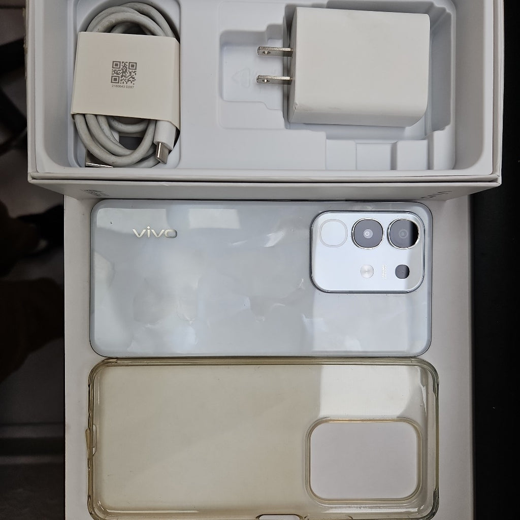CELULAR VIVO Y29 V2434 (2025) 256 GB 8 GB RAM (SEMINUEVO)