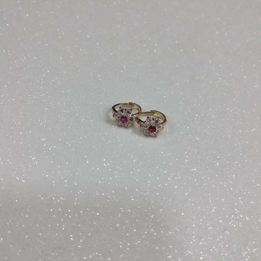 ARETES HUGGIES CON CIRCONIAS Y PIEDRA DE COLOR 14K 1.8 GR (NUEVO)