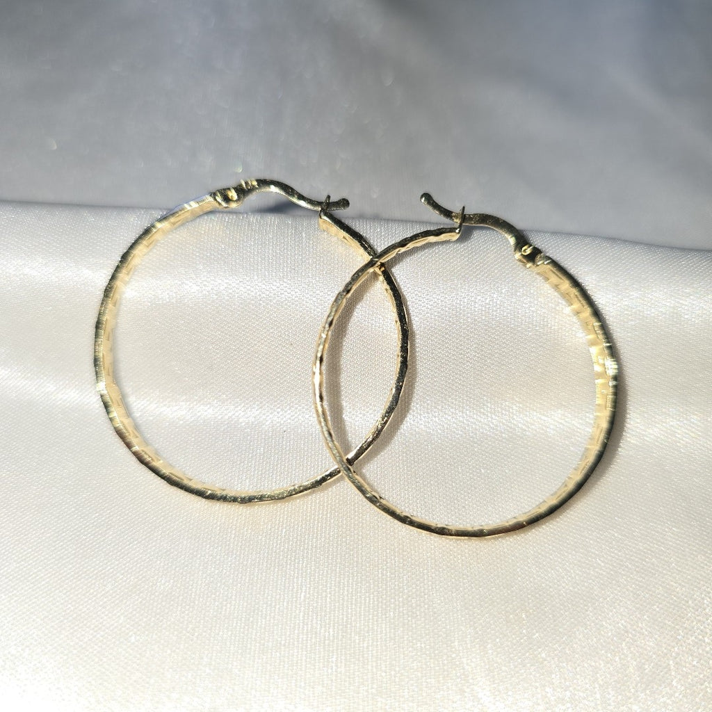ARETES ARRACADAS FIG GRECAS 14K 3.1 GR (NUEVO)