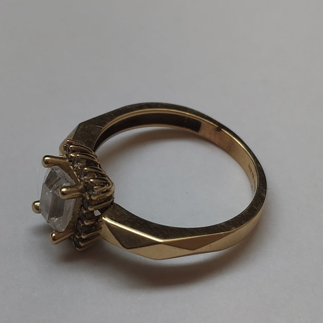 SOLITARIO ORO 10 K 2.4 GRMS (SEMINUEVO)
