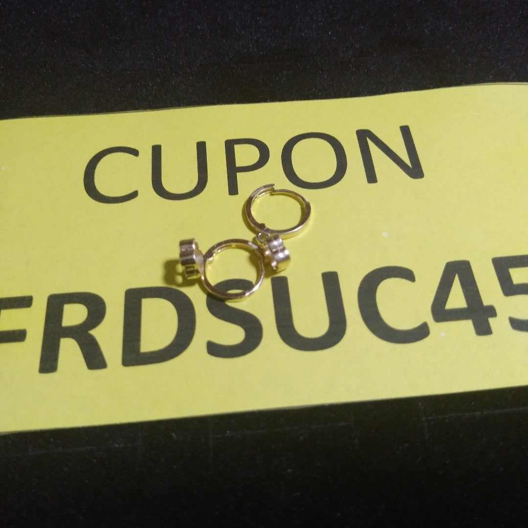 ARETES ARRACADAS CON DIJE 14K 2.4 GR (NUEVO)