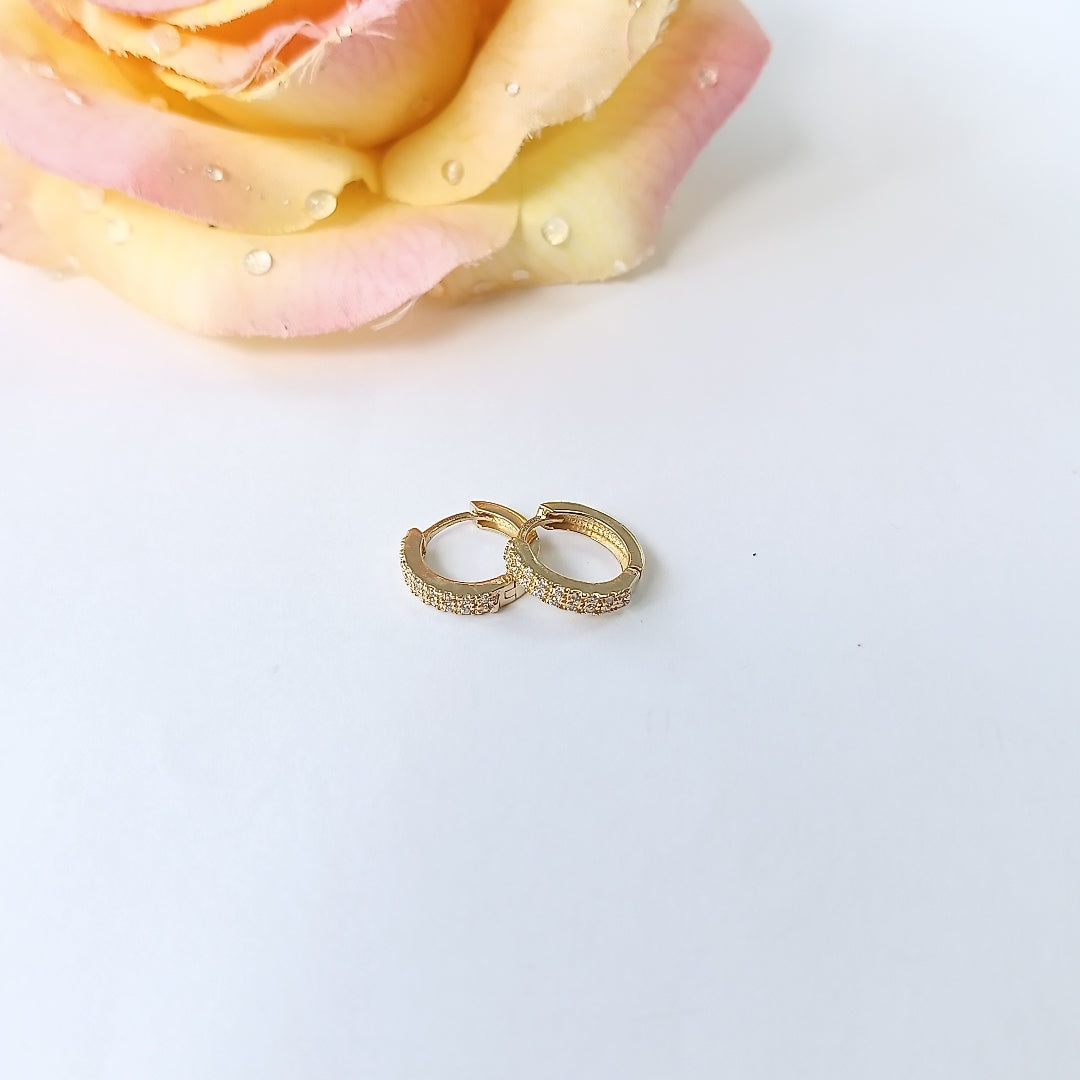 ARETES HUGGIES C CIRCONIAS 14K 1.7 GR (NUEVO)