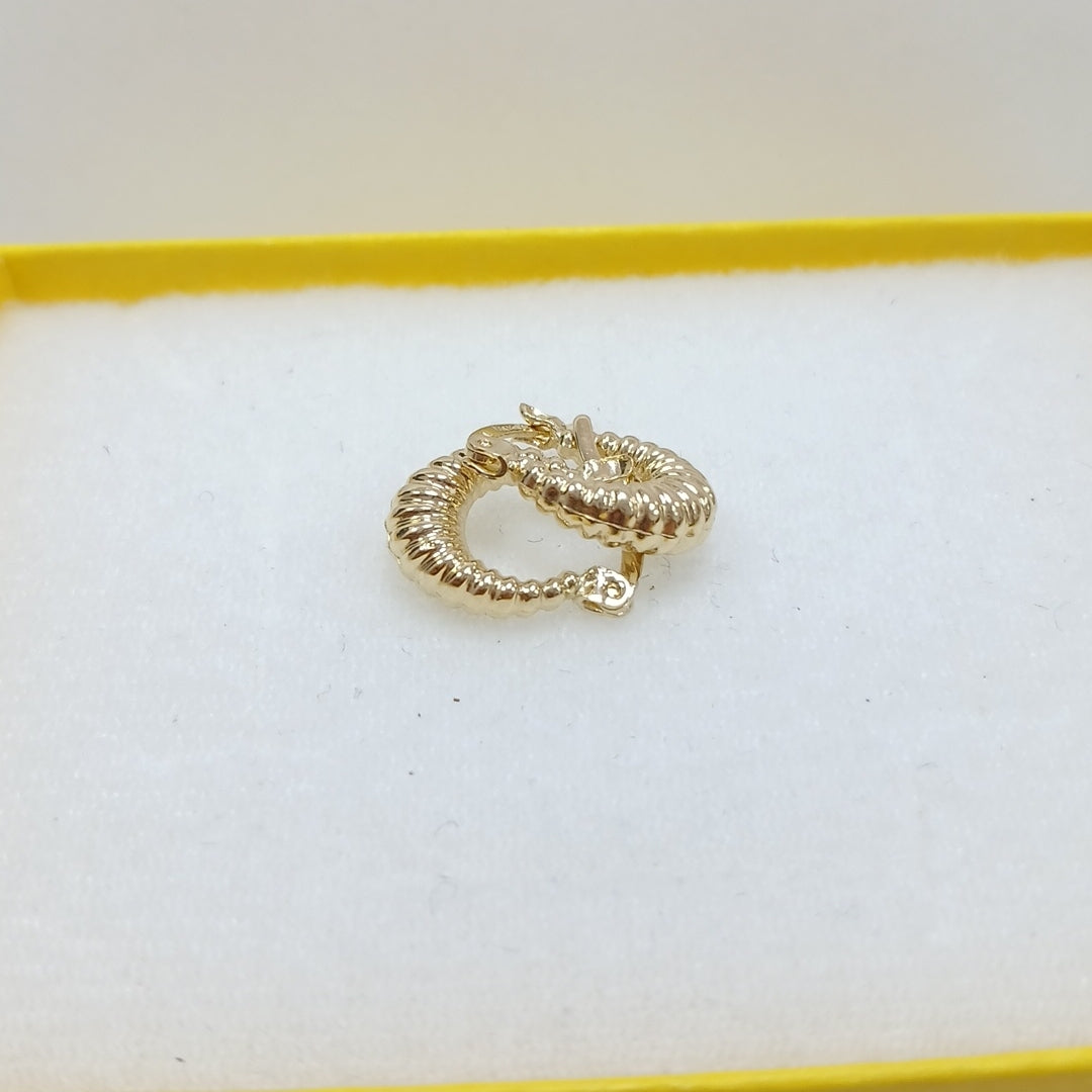ARETES ARRACADA ESTRIADAS 14K 1.1 GR (NUEVO)