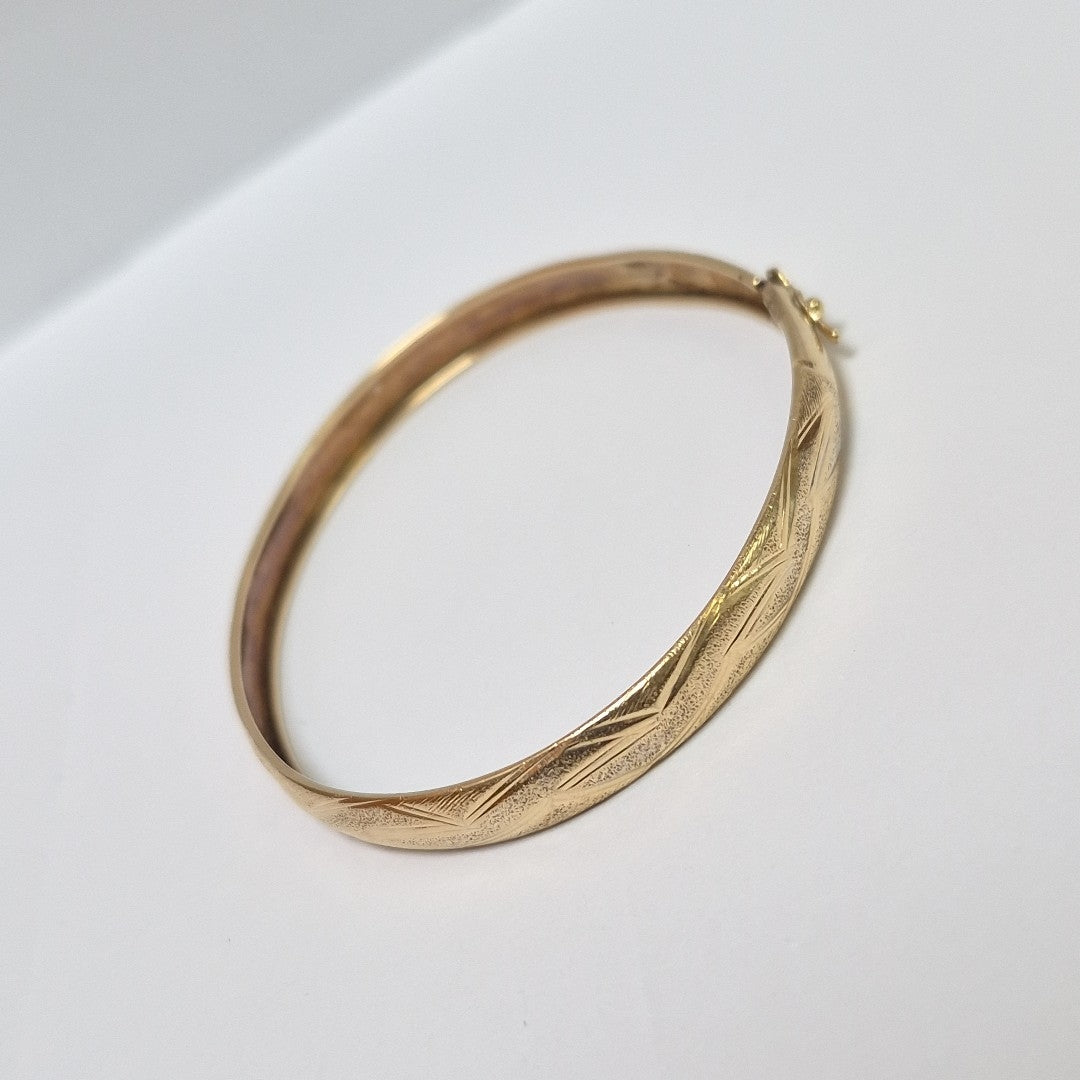PULSERA RIGIDA ORO 14 K 4.9 GRMS (SEMINUEVO)