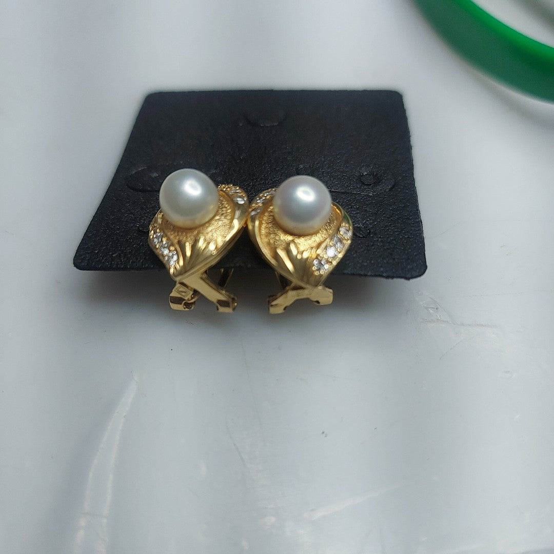 ARETES PAR ORO 18 K 6.8 GRMS (SEMINUEVO)