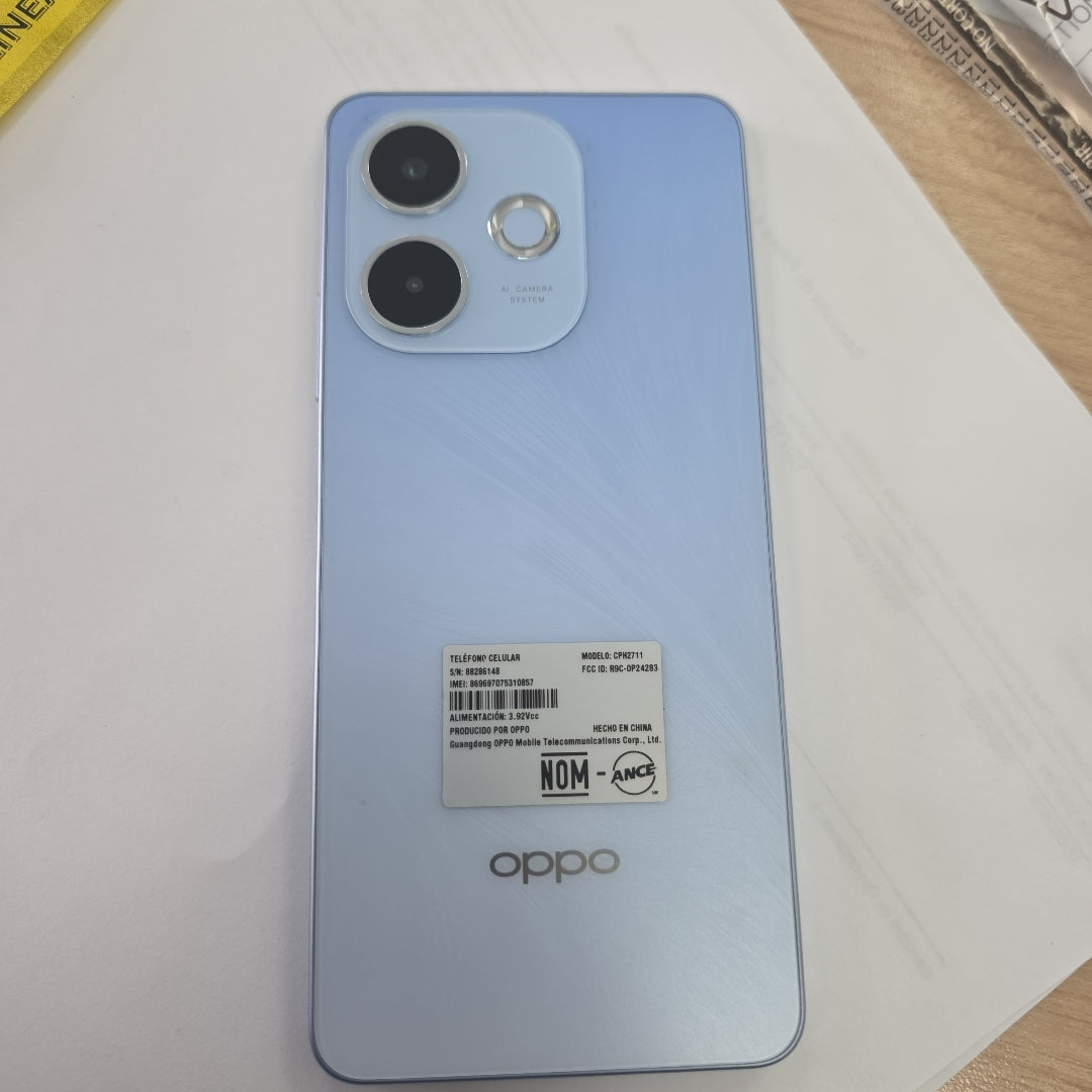 CELULAR OPPO A5 PRO CPH2711 (2025) 256 GB 8 GB RAM (SEMINUEVO)