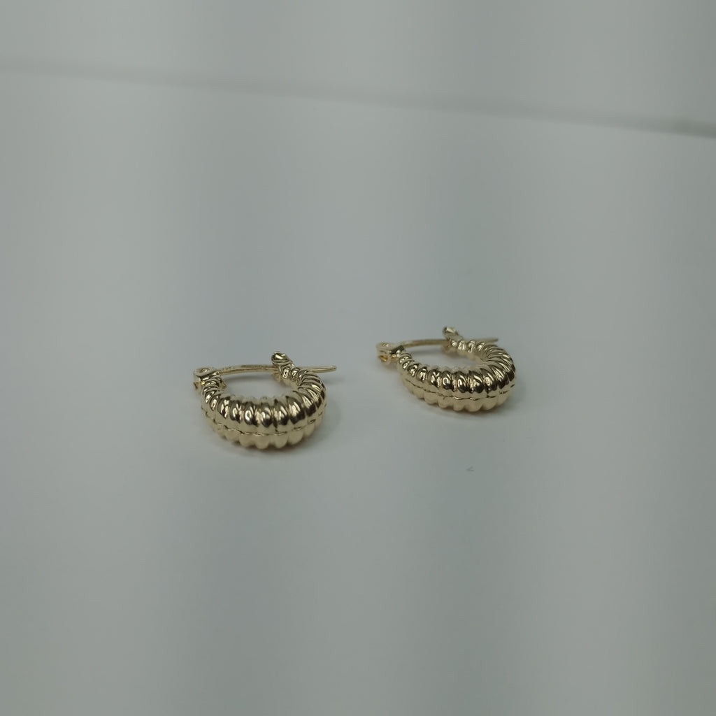 ARETES ARRACADA ESTRIADAS 14K 1.1 GR (NUEVO)