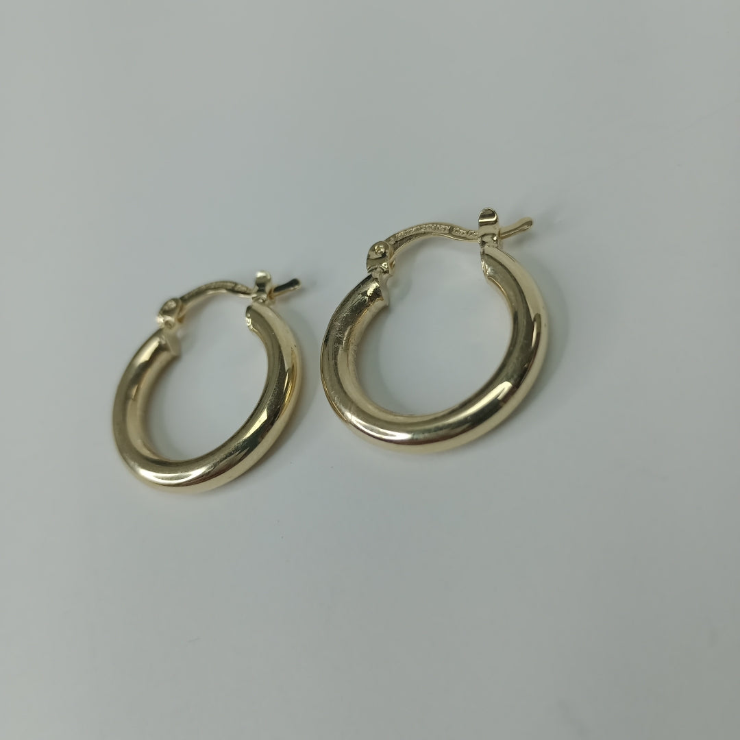 ARETES TEJIDO ARRACADAS LISAS 14K 1.7 GR (NUEVO)