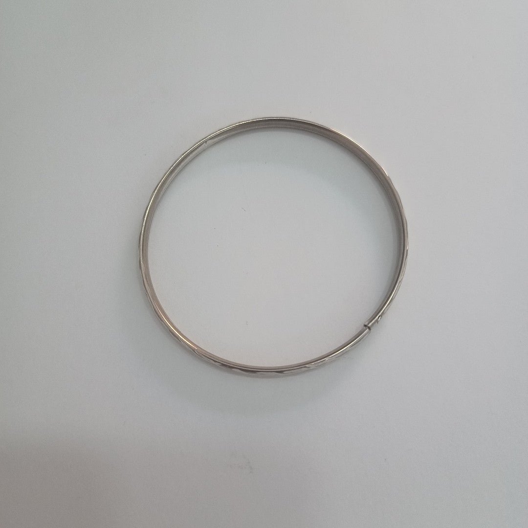 PULSERA RIGIDA PLATA 3.8 GRMS (SEMINUEVO)
