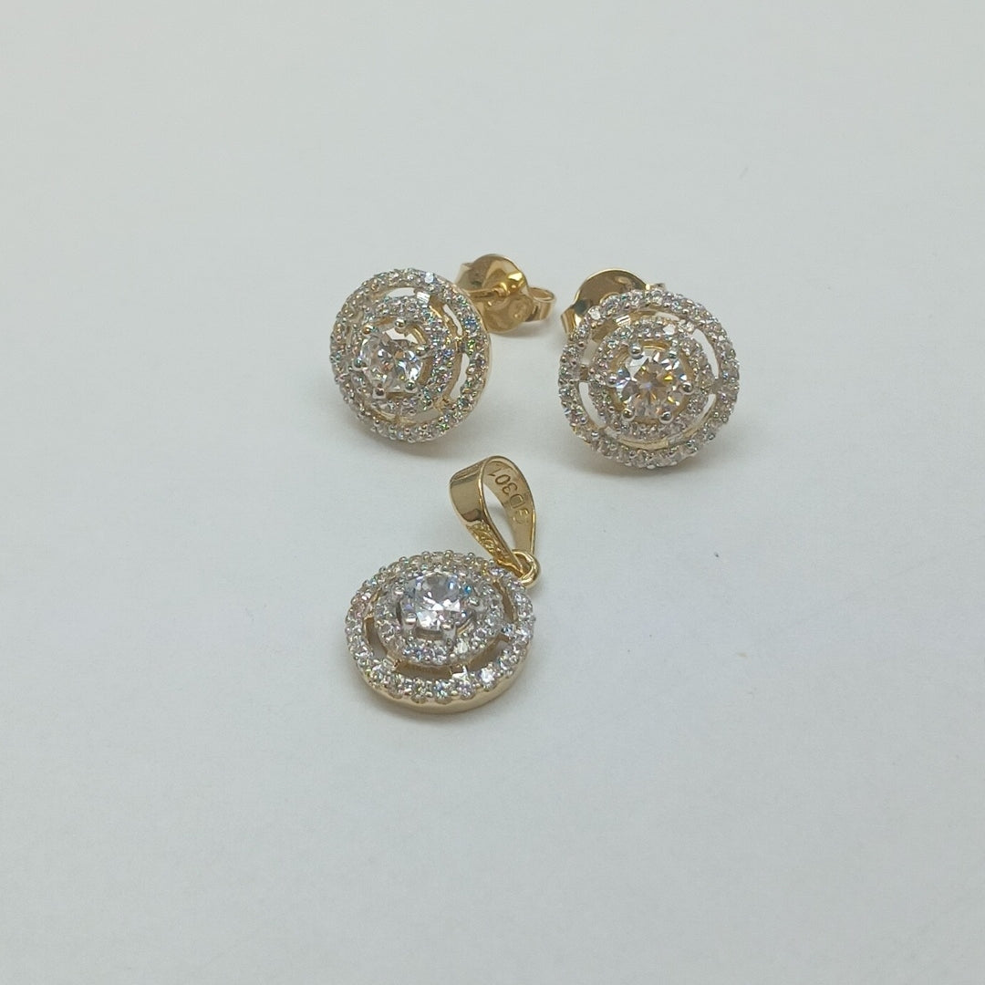 BROQUELES MEDIO ADEREZO BROQUELES Y DIJE C CIRCONIAS 14K 4.1 GR (NUEVO)