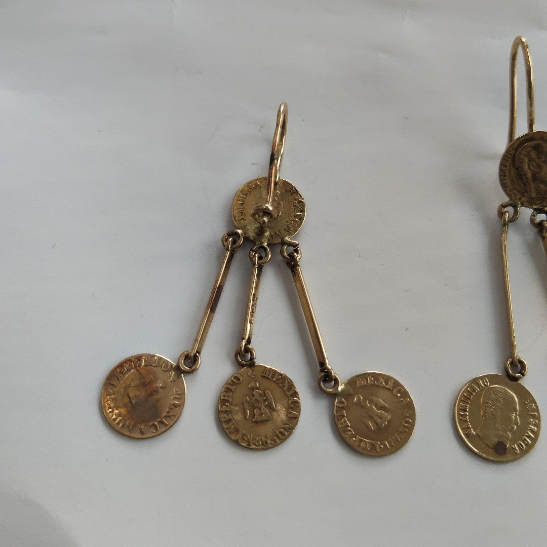 K1 5.2 GRMS 12 K IDENTIFICACIÓN ARETES PAR MATERIALES ORO CANTIDAD DE PI (SEMINUEVO)