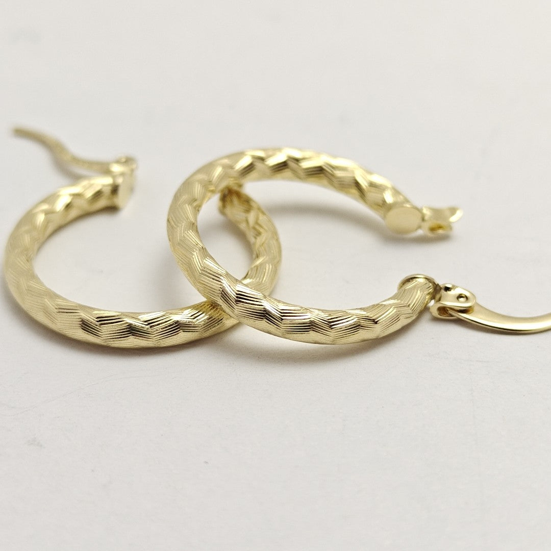 ARETES ARRACADAS LABRADAS 14K 2.1 GR (NUEVO)