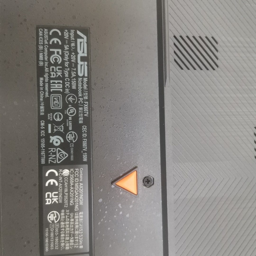 LAPTOP ASUS TUF GAMING F16 FX607VJ-RL023W (2025) 1 TB SSD 16 GB RAM (SEMINUEVO)