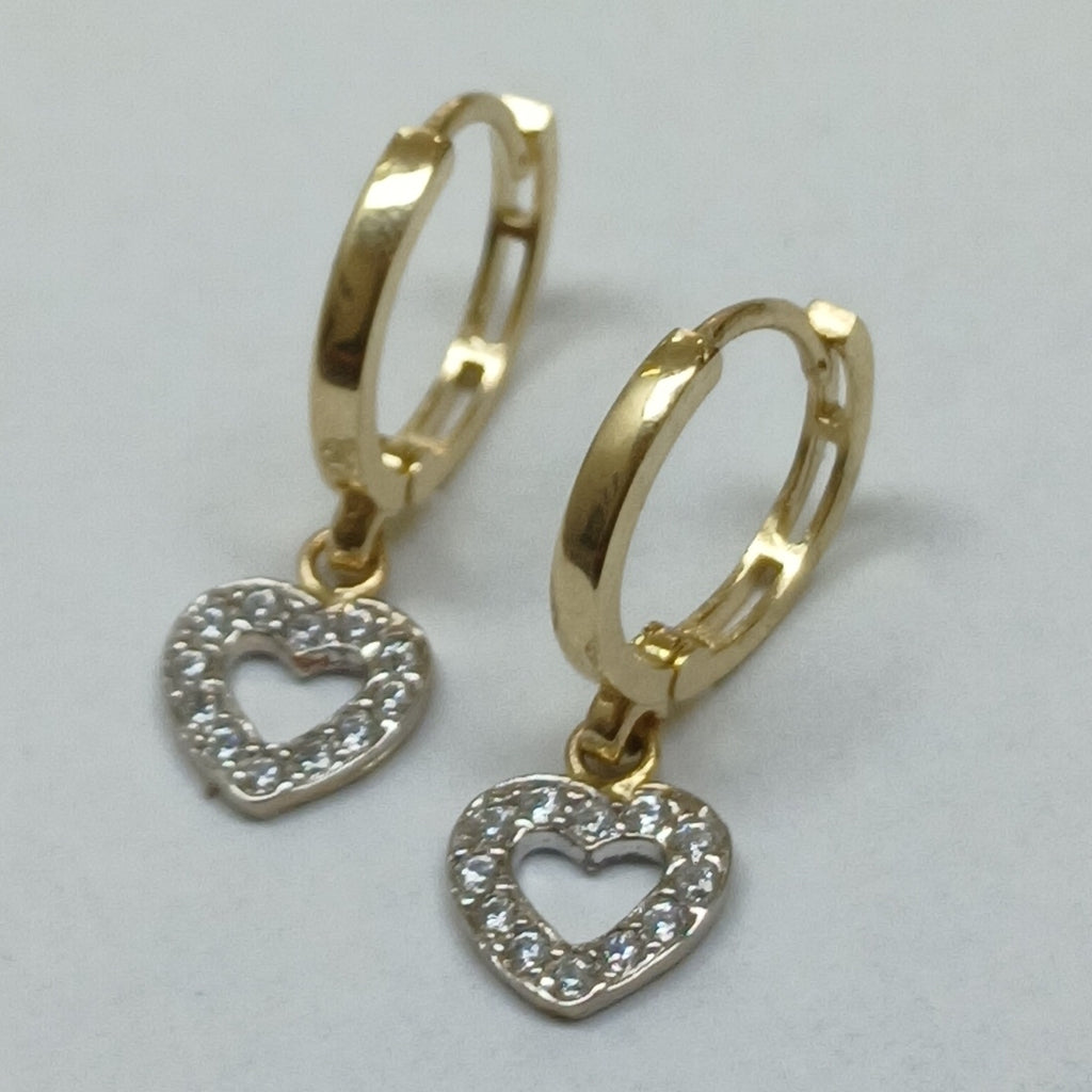 ARETES HUGGIES CON DIJE CORAZON Y CIRCONIAS 14K 2 GR (NUEVO)