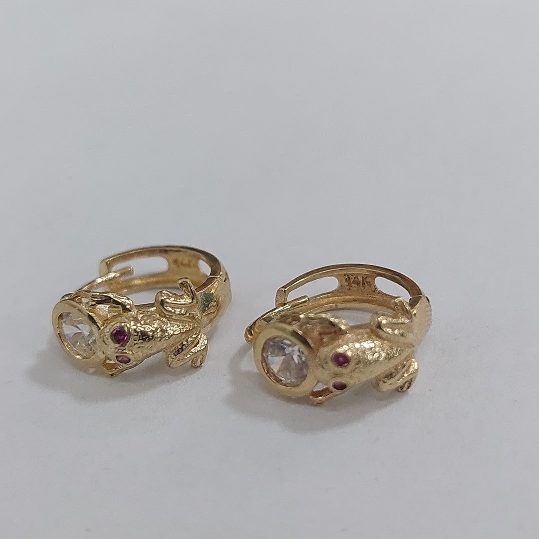ARRACADAS PAR ORO 14 K 3.1 GRMS (SEMINUEVO)