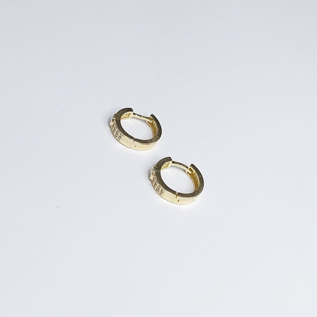 ARETES ARRACADAS C CIRCONIAS 10K 2.7 GR (NUEVO)