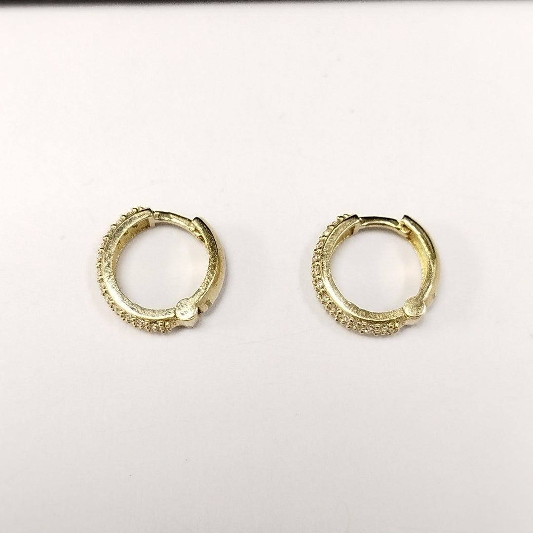 ARETES HUGGIE CON CIRCONIAS 14K 2.2 GR (NUEVO)