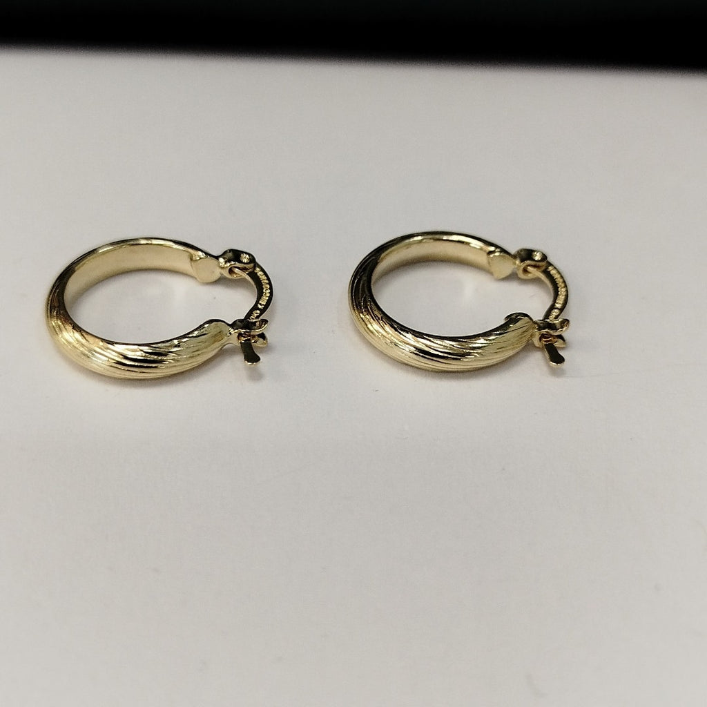 ARETES ARRACADA ASTRIADA 14K 1.7 GR (NUEVO)