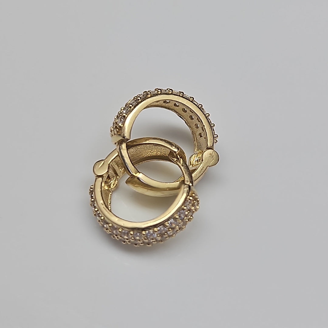 ARETES HUGGIE CON CIRCONIAS 14K 2.2 GR (NUEVO)