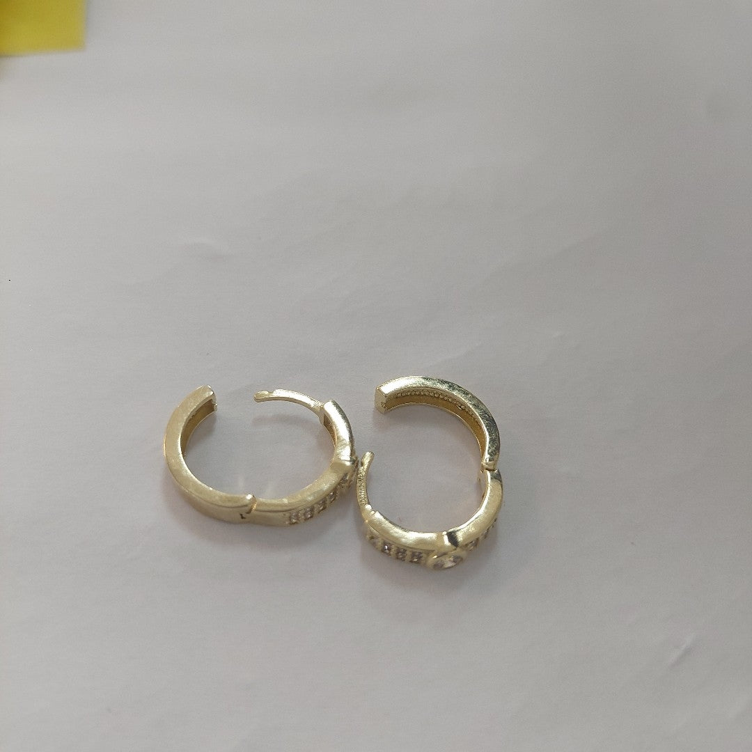 ARETES ARRACADAS C CIRCONIAS 10K 2.6 GR (NUEVO)