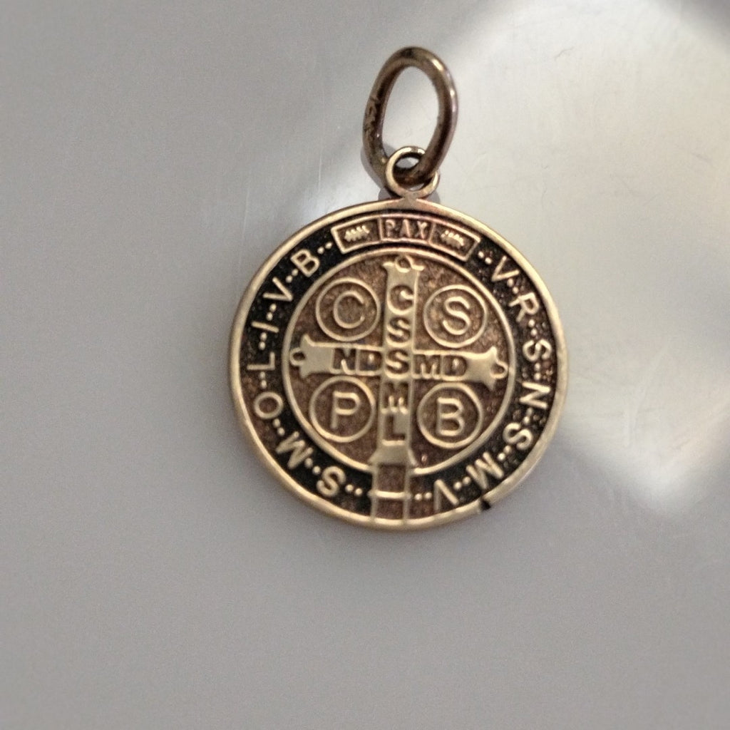 DIJE ORO 14 K 1.6 GRMS (SEMINUEVO)
