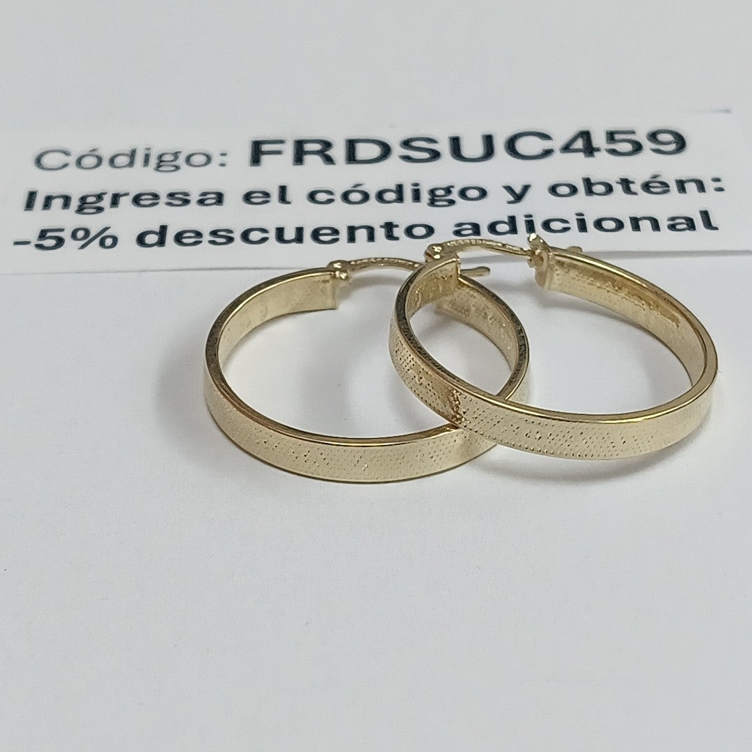 ARETES ARRACADAS TROQUELADA 14K 2.7 GR (NUEVO)