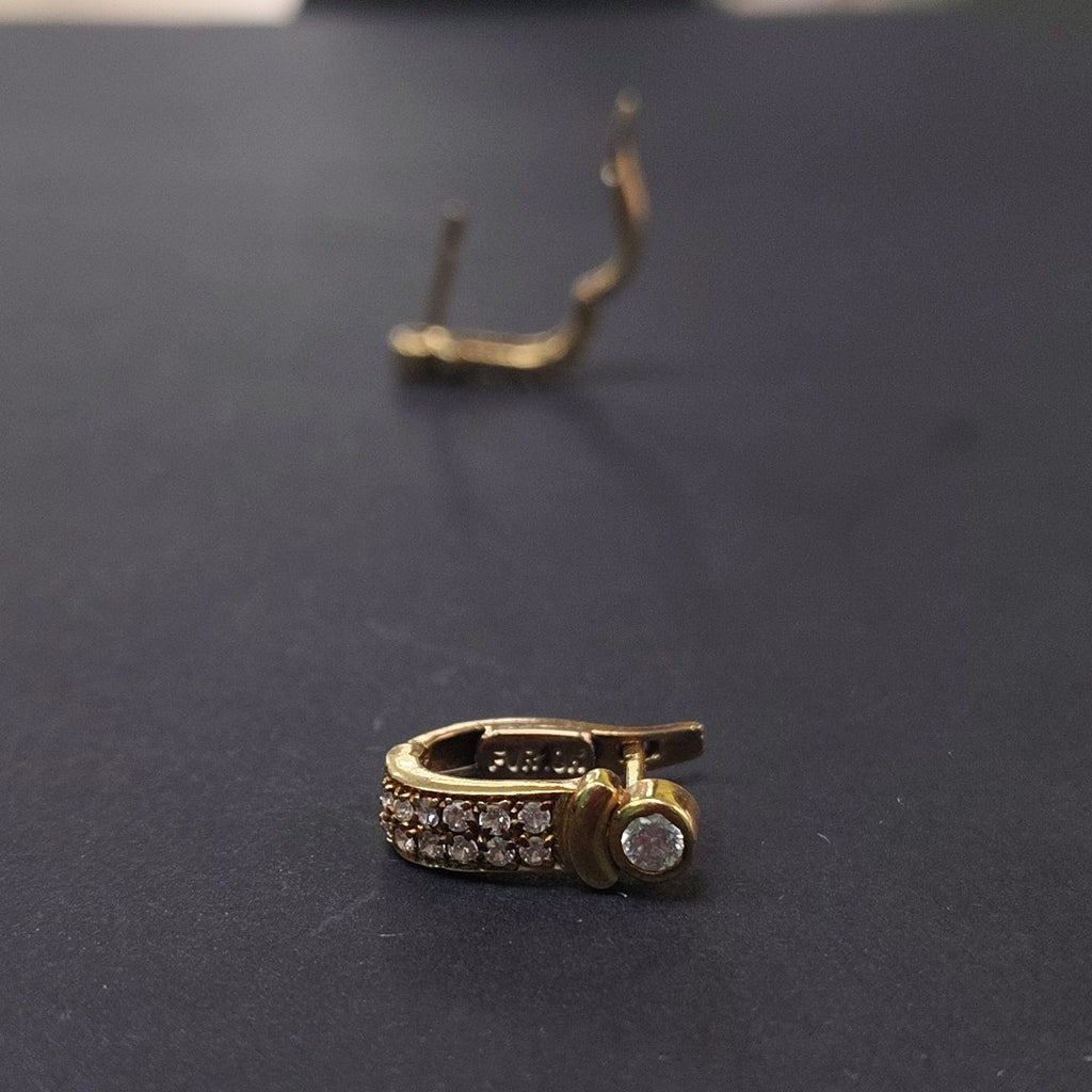 ARETES PAR ORO 10 K 3.8 GRMS (SEMINUEVO)