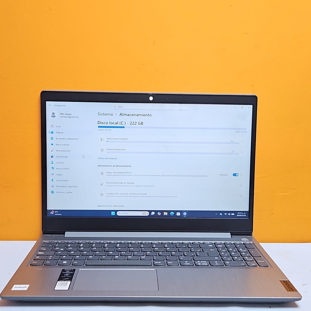 LAPTOP LENOVO IDEAPAD 3 15ADA05 (2022) 256 GB SSD 8 GB RAM (SEMINUEVO)