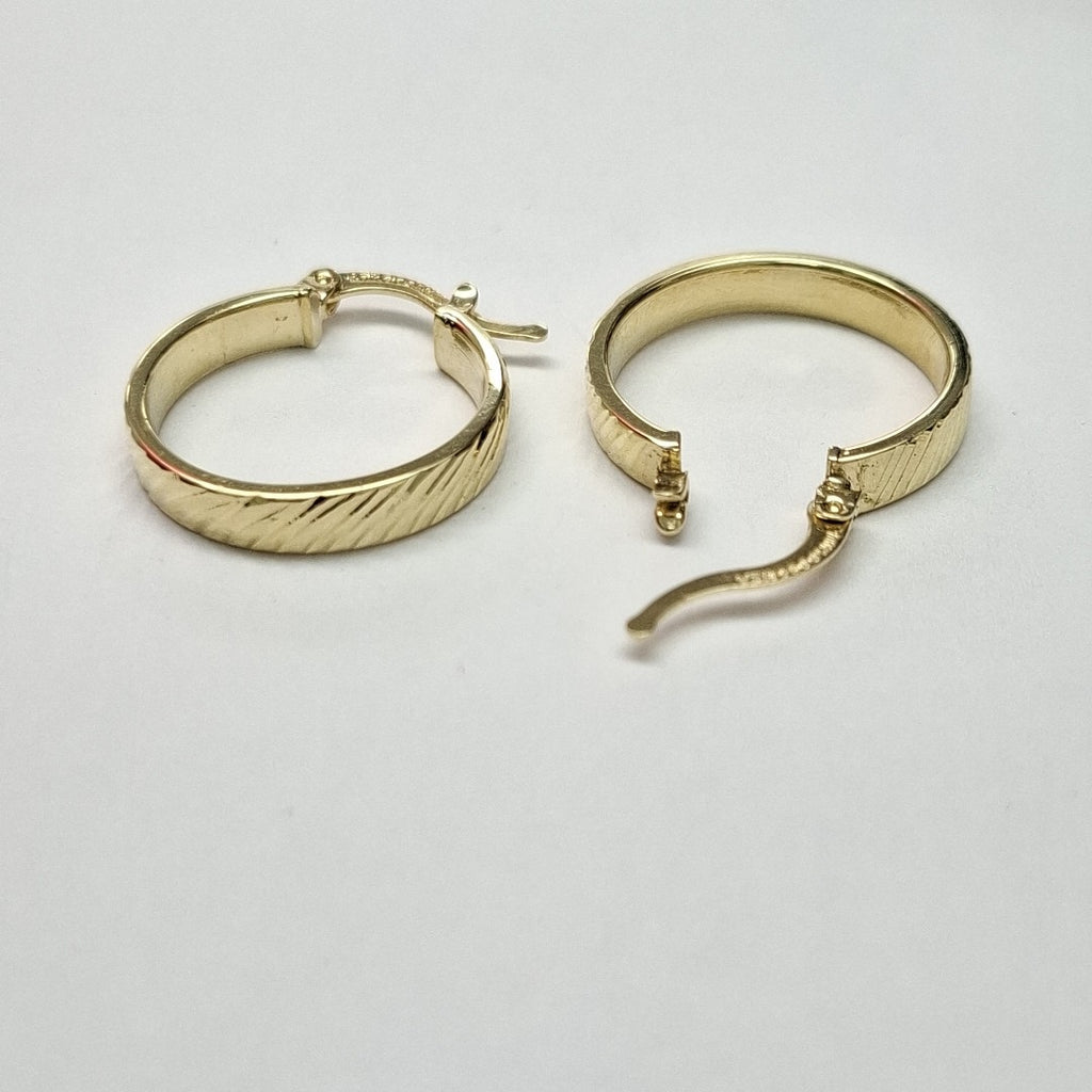 ARETES ARRACADA ASTRIADA 10K 1.8 GR (NUEVO)