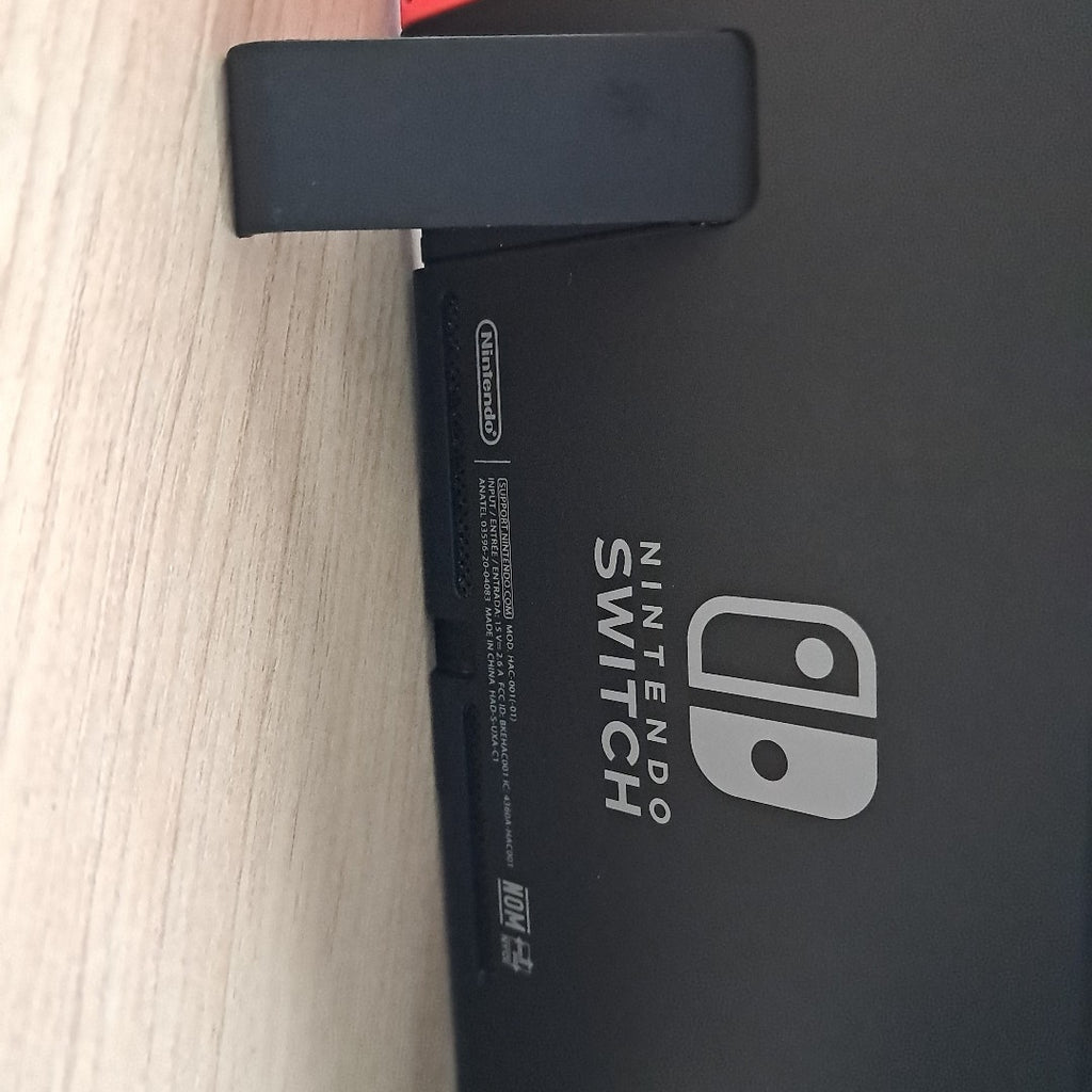 CONSOLA DE VIDEOJUEGO NINTENDO SWITCH 1.1 32 GB (SEMINUEVO)