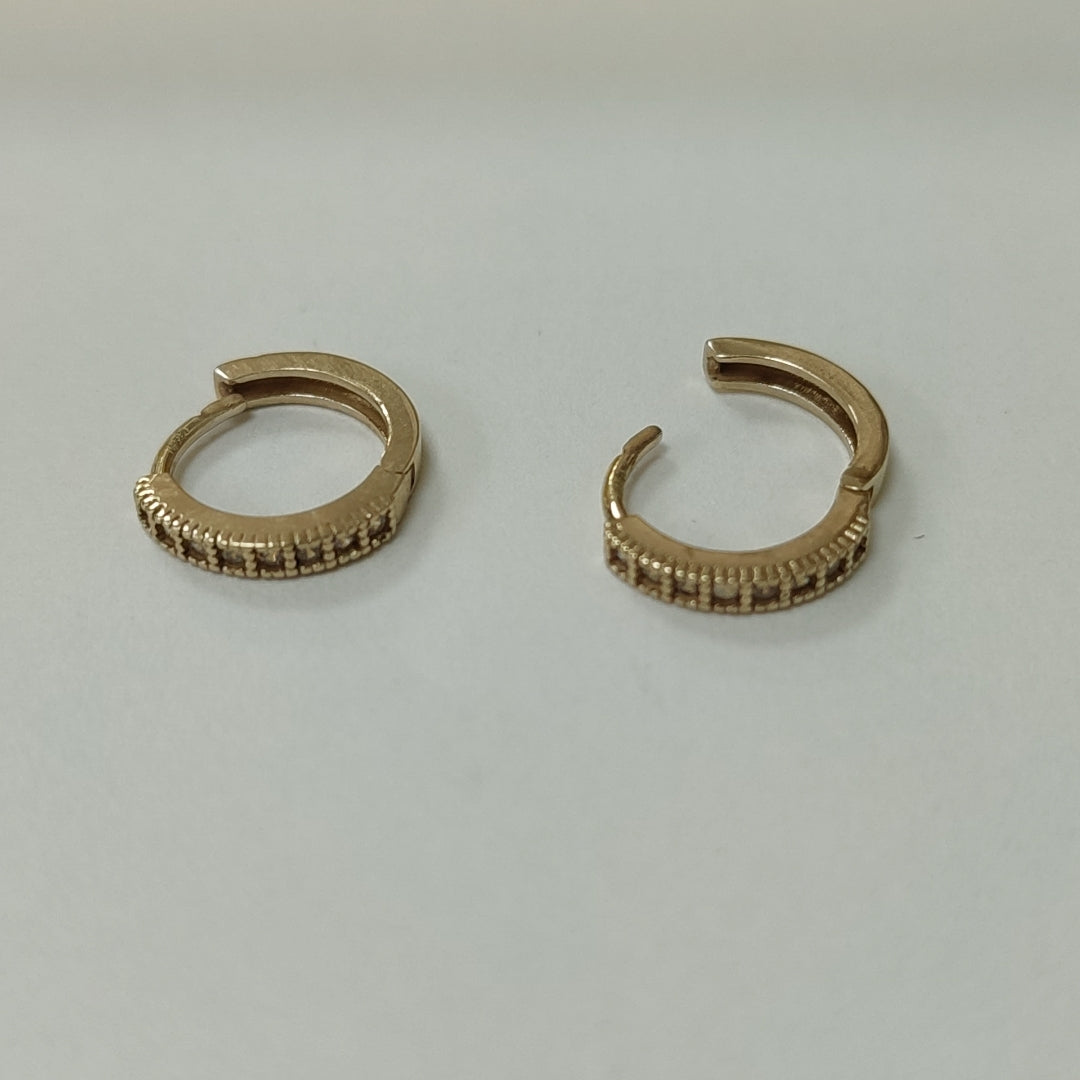 ARETES ARRACADAS CON CIRCONIAS 10K 1.2 GR (NUEVO)