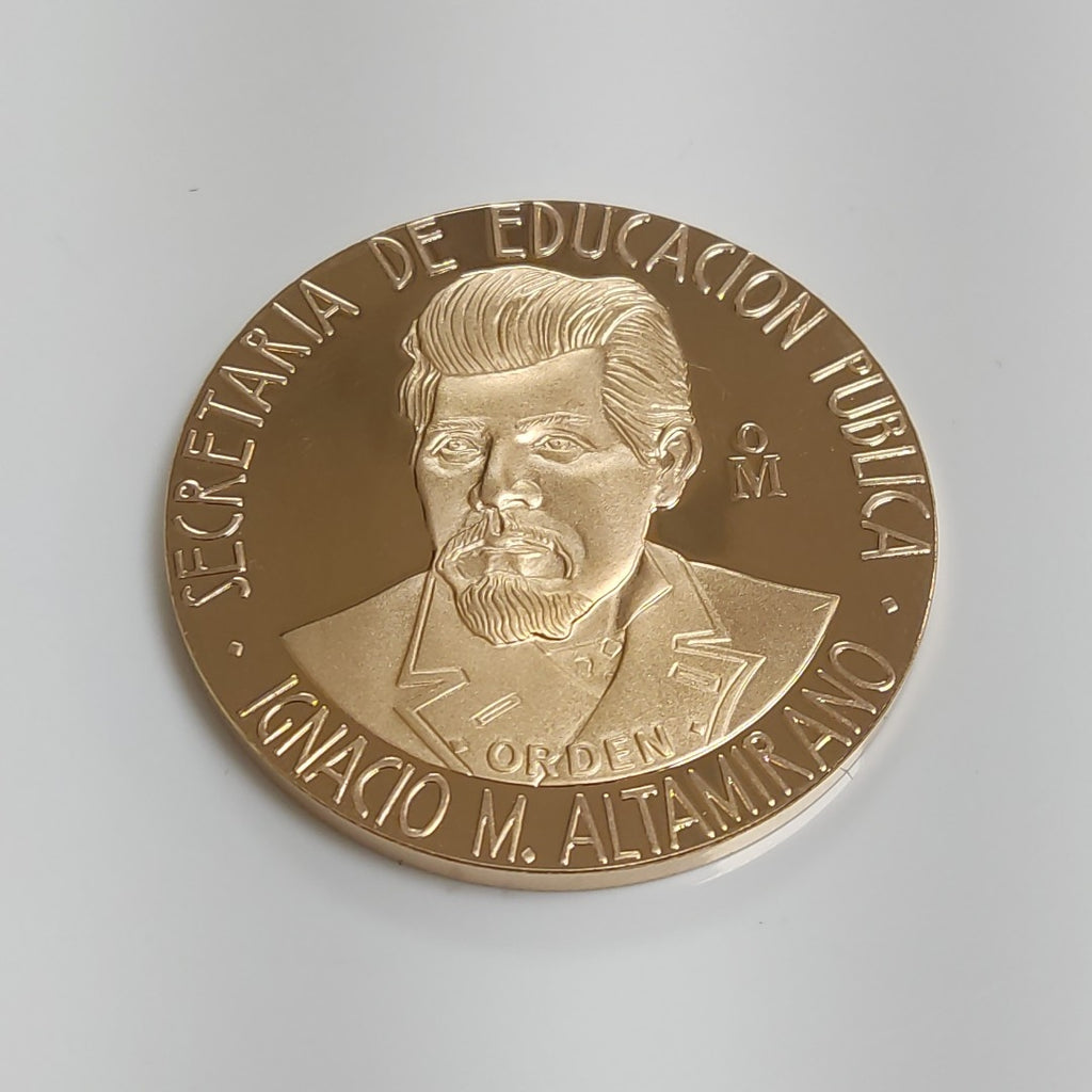 MEDALLA CONMEMORATIVA ORO 21 K 41.8 GRMS (SEMINUEVO)