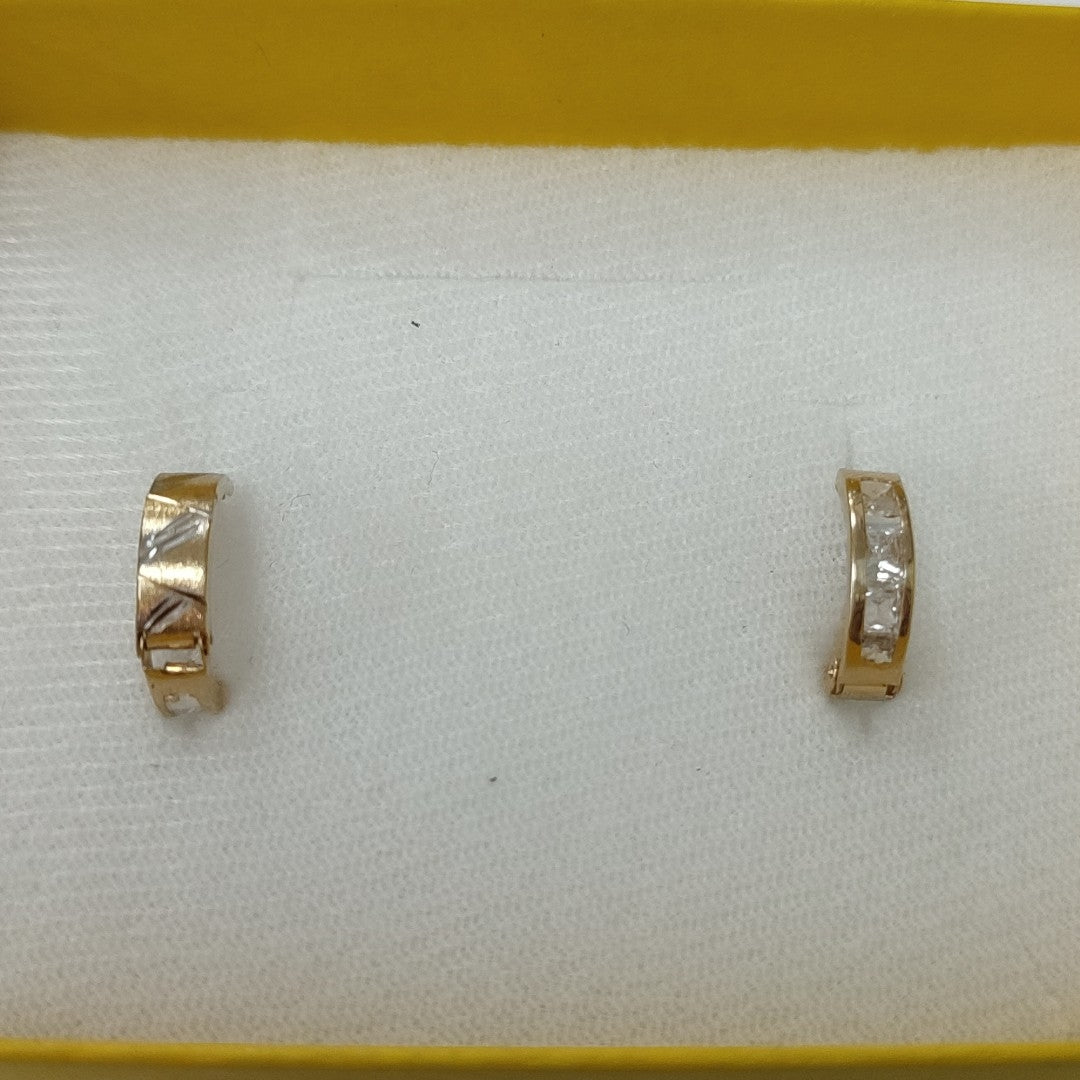 ARETES ARRACADAS C CIRCONIAS 10K 1.2 GR (NUEVO)