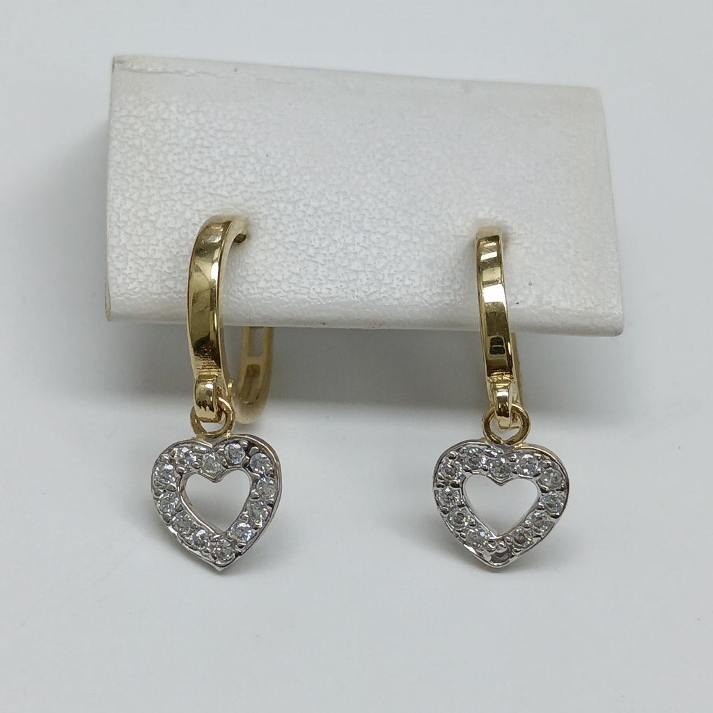 ARETES HUGGIES CON DIJE CORAZON Y CIRCONIAS 14K 2.1 GR (NUEVO)