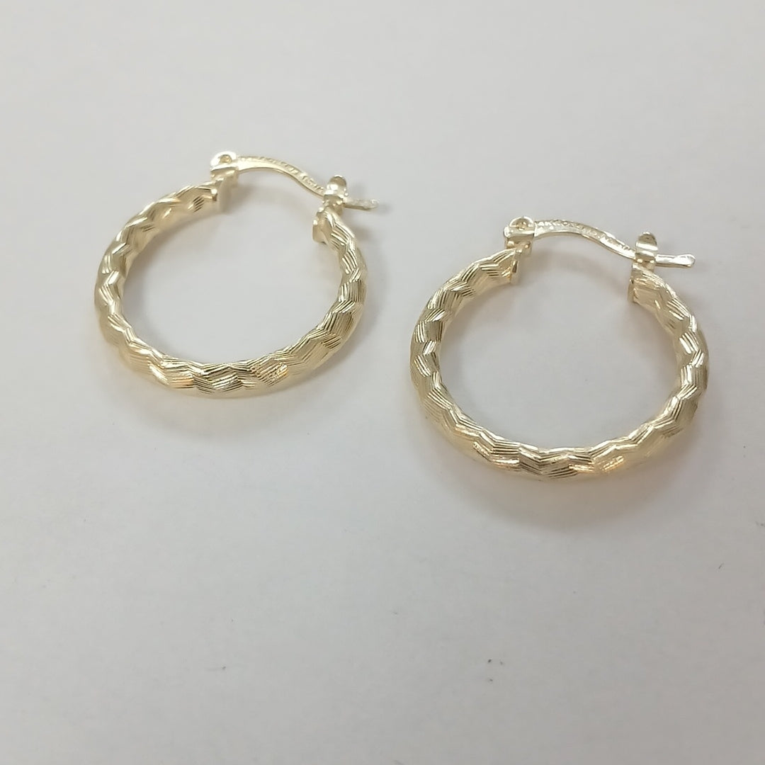 ARETES ARRACADAS LABRADAS 14K 2.1 GR (NUEVO)