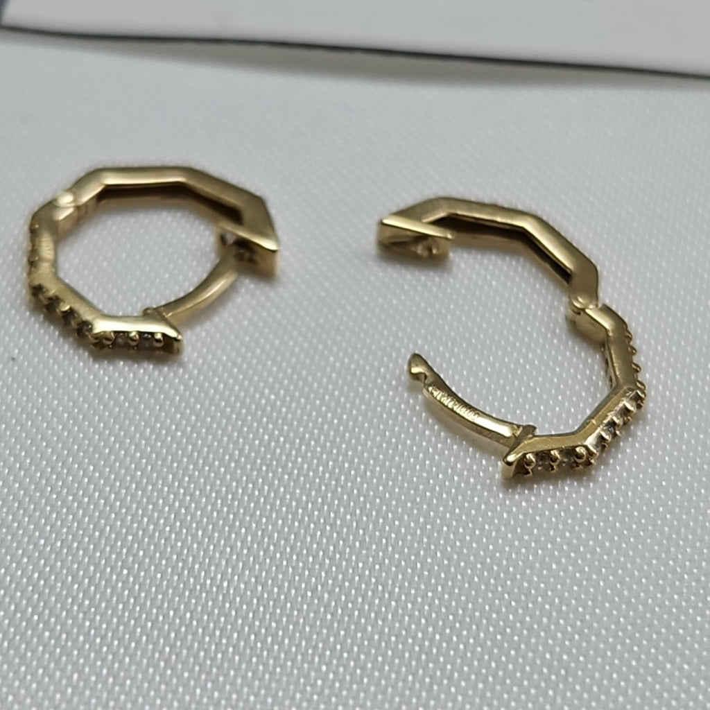 ARETES HUGIES C CIRCONIAS 14K 1.4 GR (NUEVO)