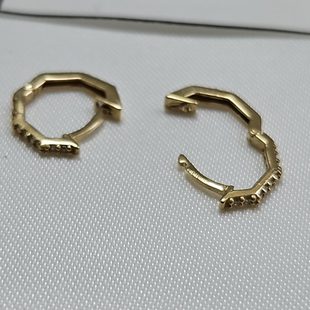 ARETES HUGIES C CIRCONIAS 14K 1.4 GR (NUEVO)
