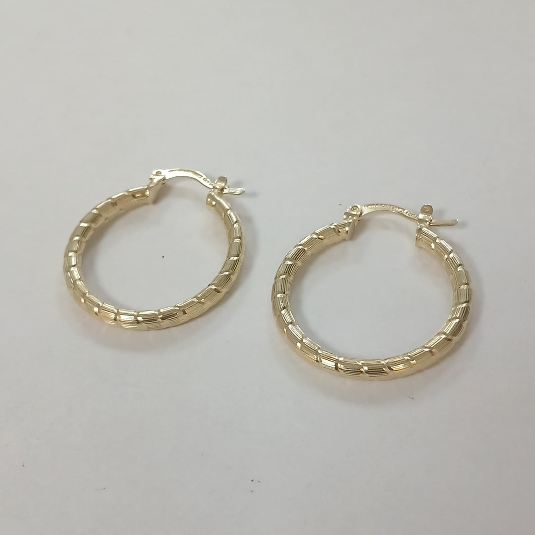 ARETES ARRACADAS LABRADAS 14K 3.2 GR (NUEVO)