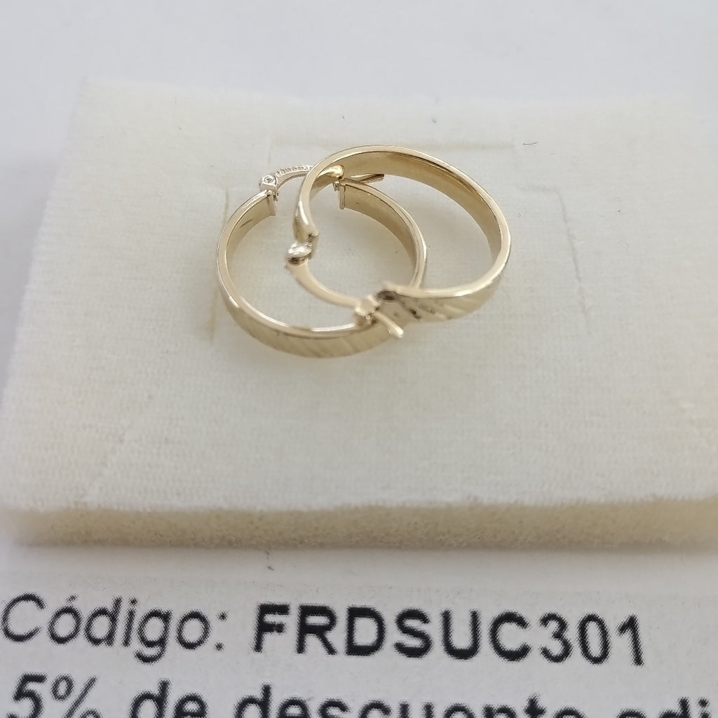 ARETES ARRACADA ASTRIADA 10K 1.9 GR (NUEVO)