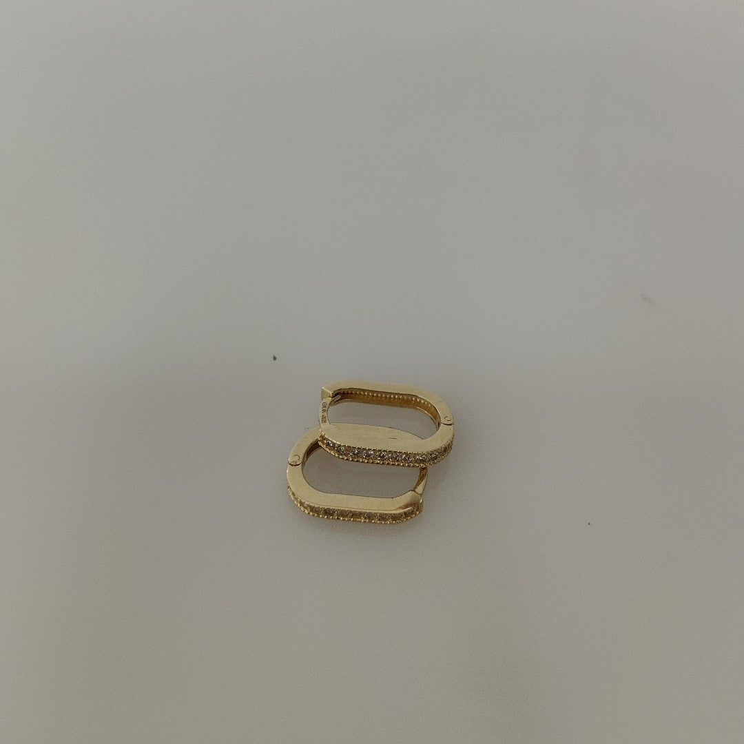 ARETES HUGGIES OVALADA C CIRCONIAS 14K 2.4 GR (NUEVO)
