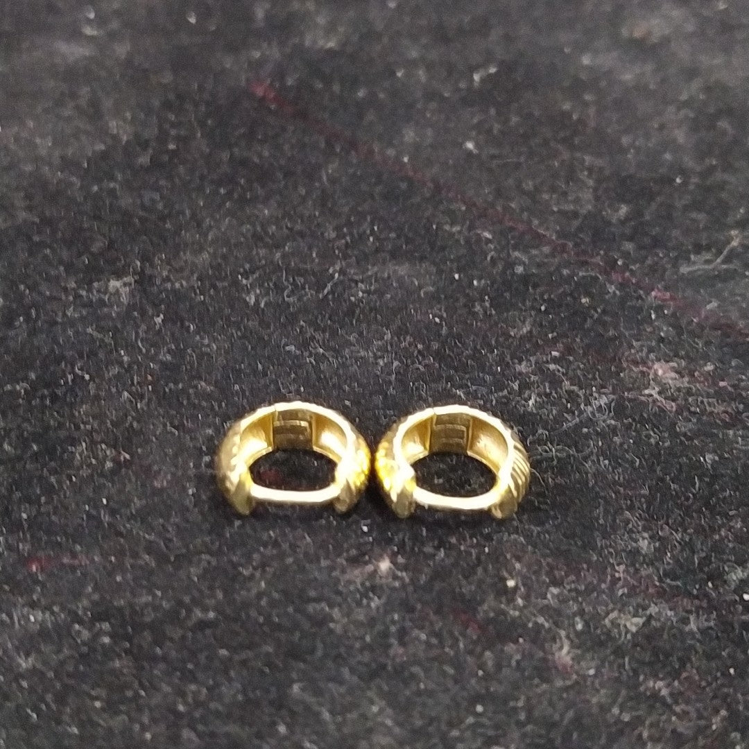 ARRACADAS PAR ORO 10 K 1,60 GRMS (SEMINUEVO)