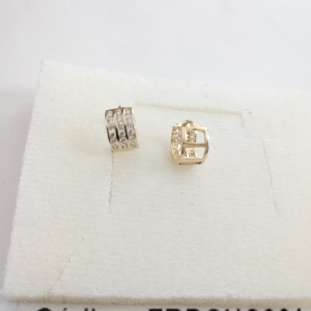 ARETES HUGGIES C CIRCONIA 14K 2.2 GR (NUEVO)