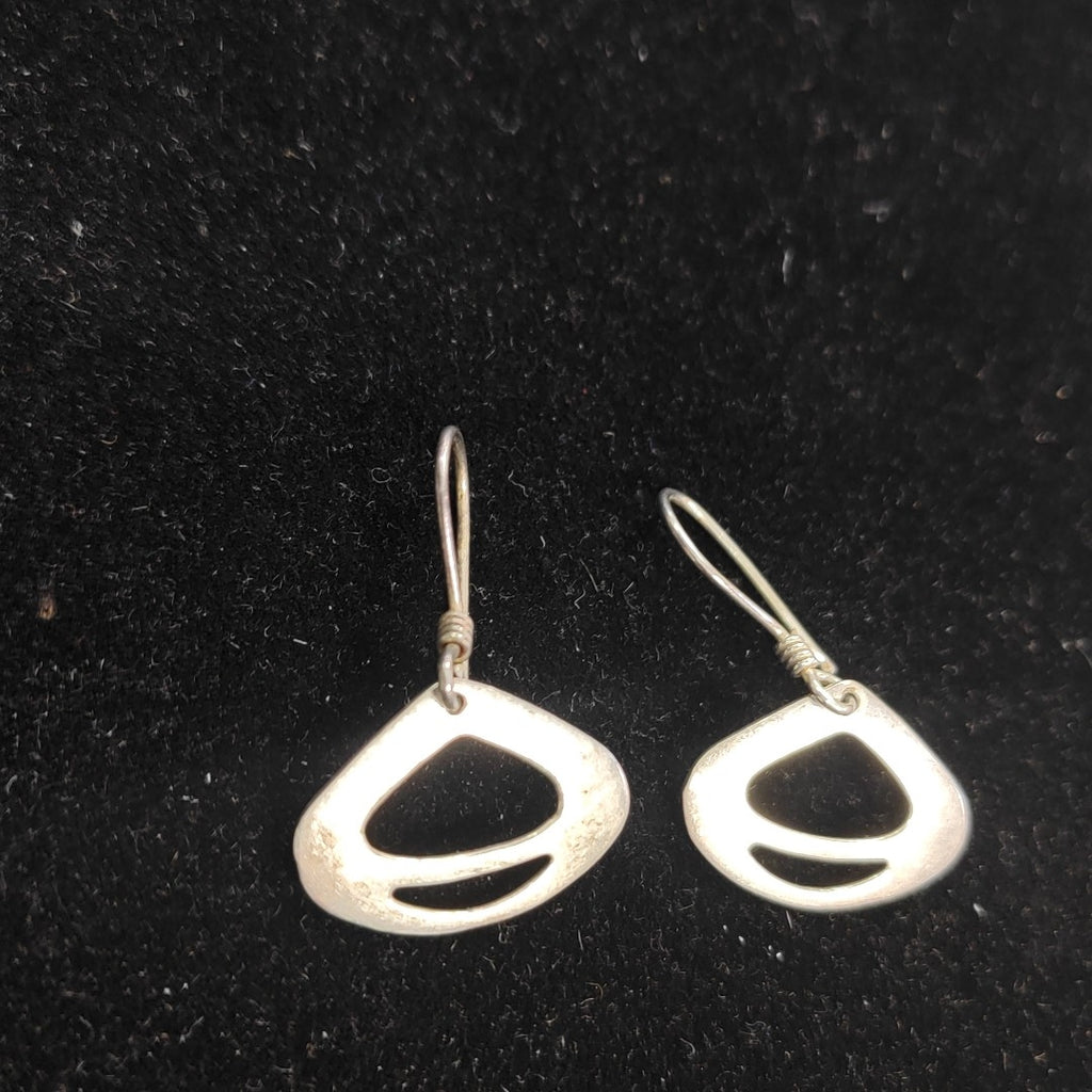 ARETES PAR PLATA 2,40 GRMS (SEMINUEVO)