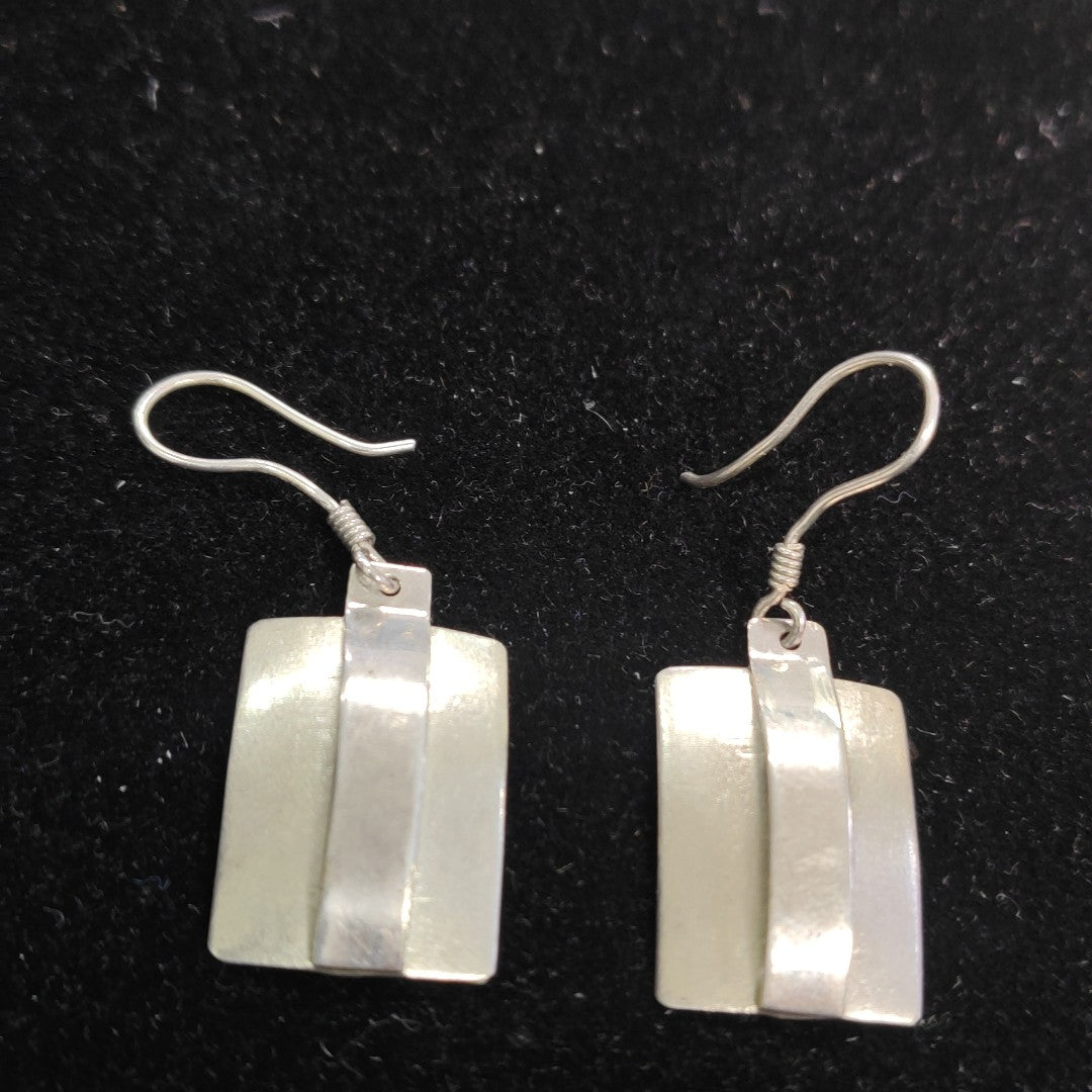 ARETES PAR PLATA 4,40 GRMS (SEMINUEVO)