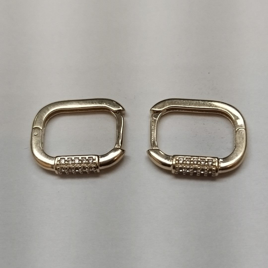 ARETES HUGGIES OVALADA C CIRCONIAS 14K 2.5 GR (NUEVO)
