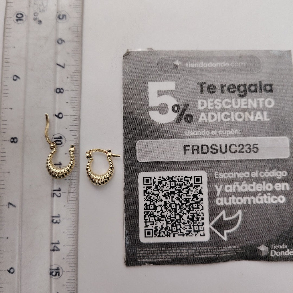 ARETES ARRACADA ESTRIADAS 14K 1.1 GR (NUEVO)