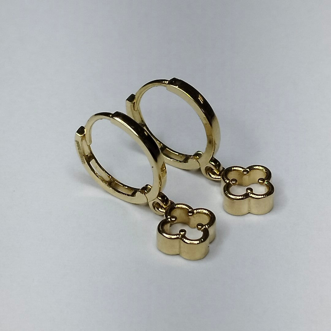 ARETES ARRACADAS CON DIJE 14K 2.4 GR (NUEVO)