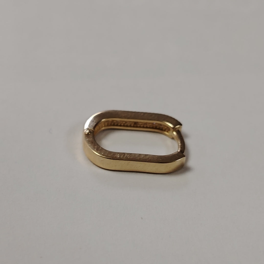 ARETES HUGGIES OVALADA C CIRCONIAS 14K 2.5 GR (NUEVO)